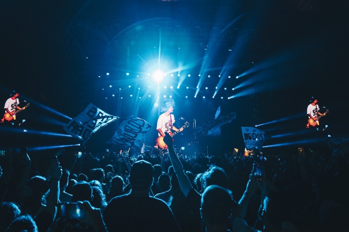 AIRBAG: el Luna Park volvió a brillar en una noche a puro rock