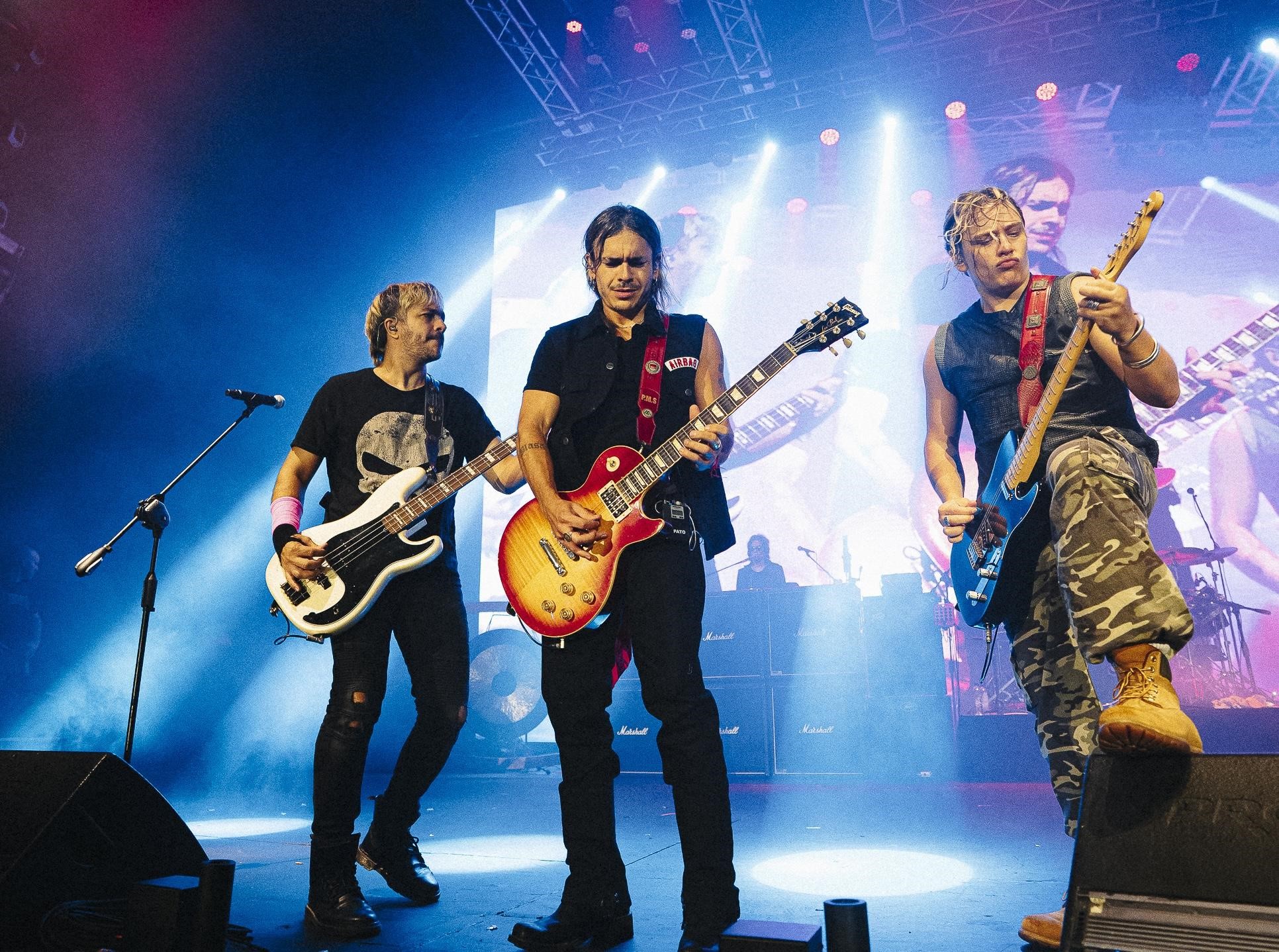 Airbag ¡demoledor comienzo de gira en Córdoba!