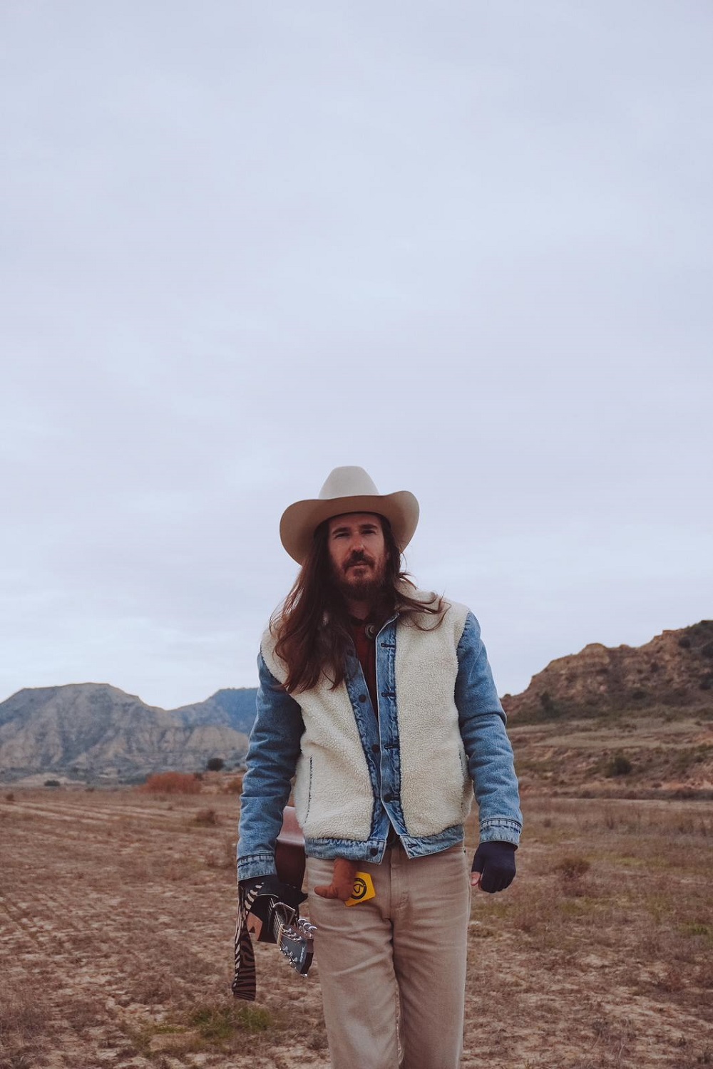 Carlos Sadness El Ruido De Las Estrellas Promo