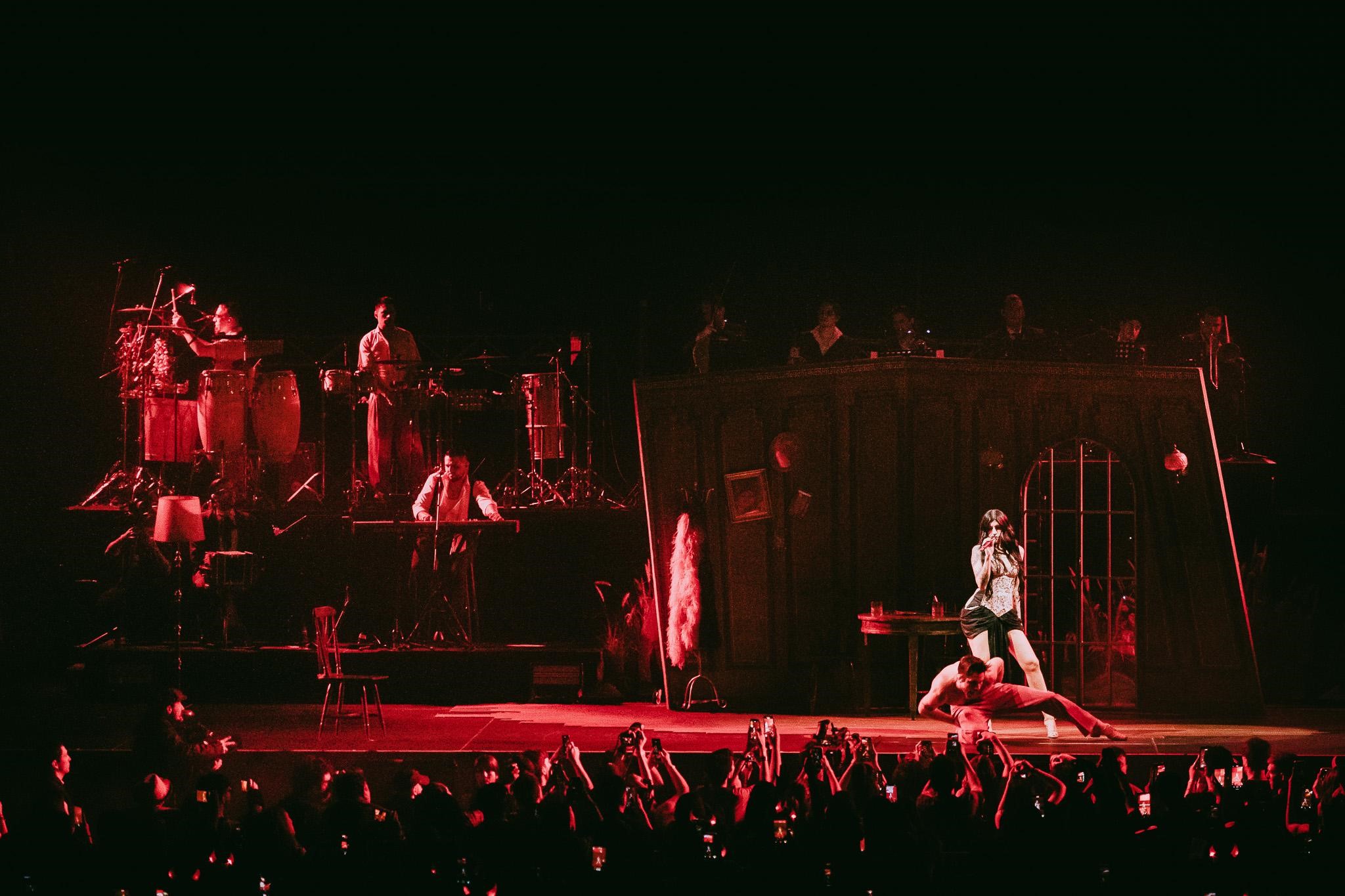 cazzu movistar arena 7