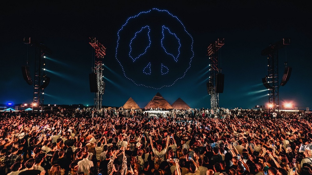 keinemusik live from giza pyramids bild
