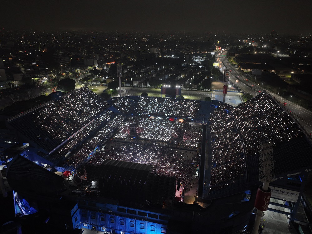 Lali: ante 90.000 personas fue ovacionada en el show más impactante de su carrera