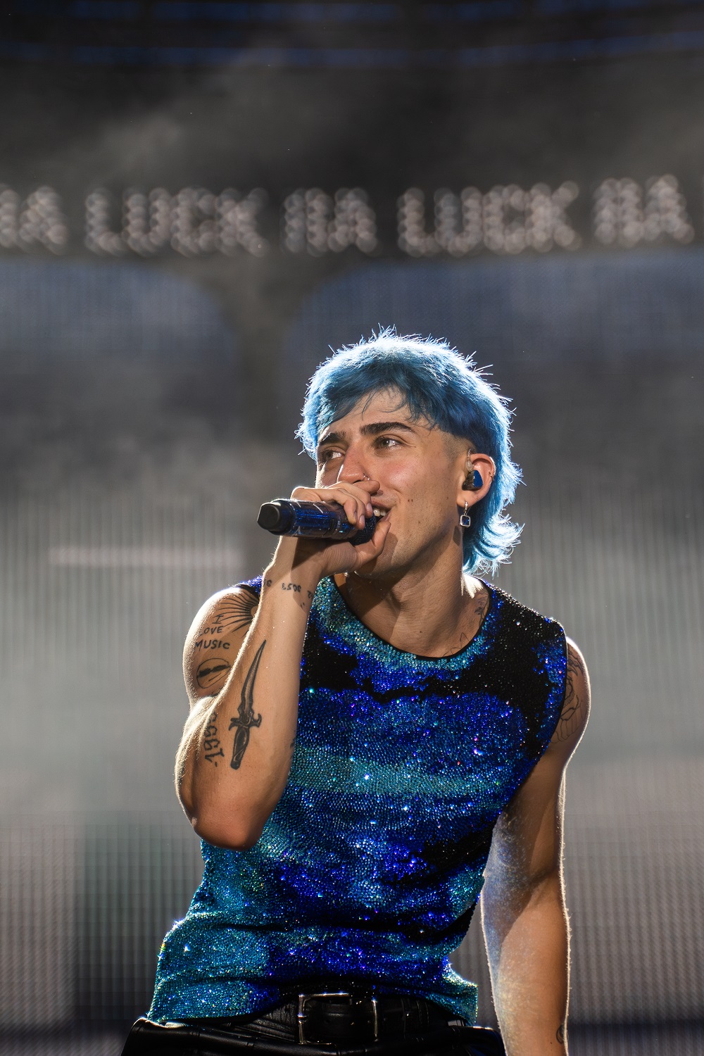 Luck Ra: Triple Platino en España