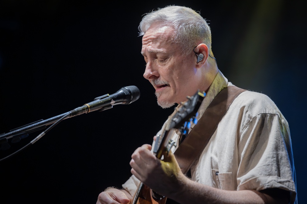 Pedro Aznar culminó "Una noche entre amigos" con cinco funciones a sala llena en La Trastienda