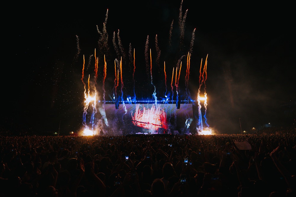 TB VELEZ moraalarconn 230