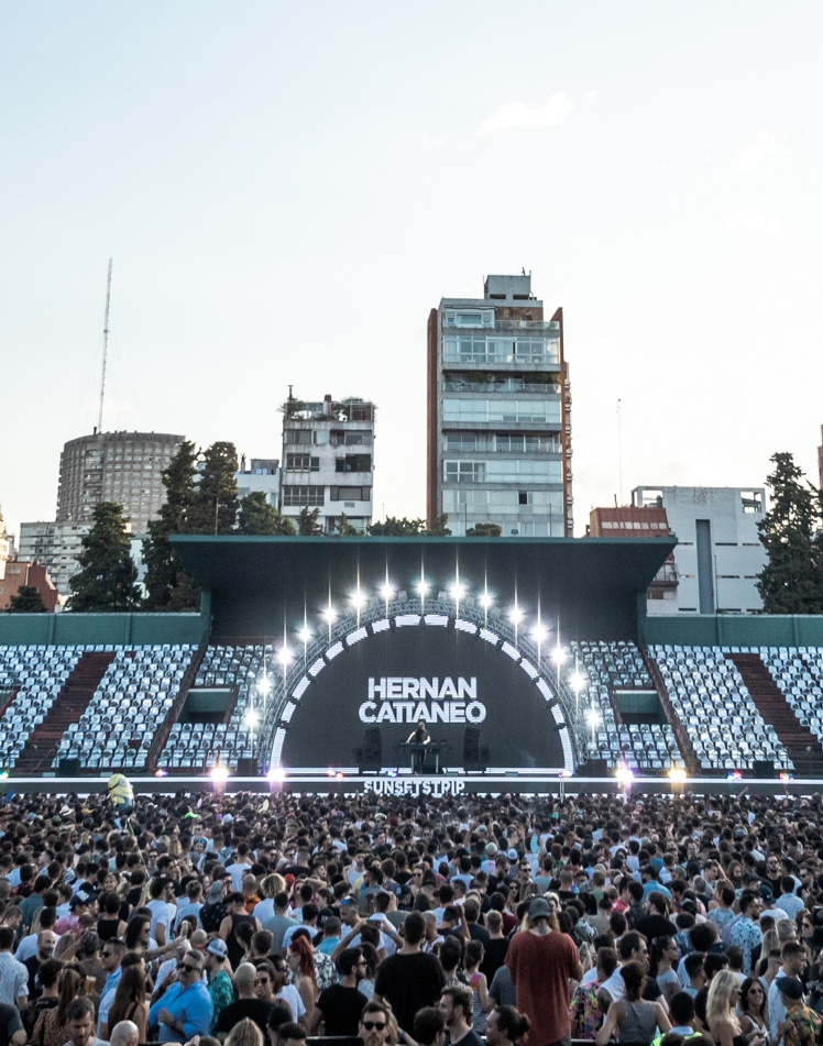Hernán Cattáneo: Con entradas agotadas, miles de personas disfrutaron de Sunsetstrip 2020!