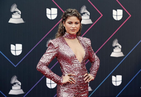 Sofía Reyes brilla en los "Latin Grammy 2021"